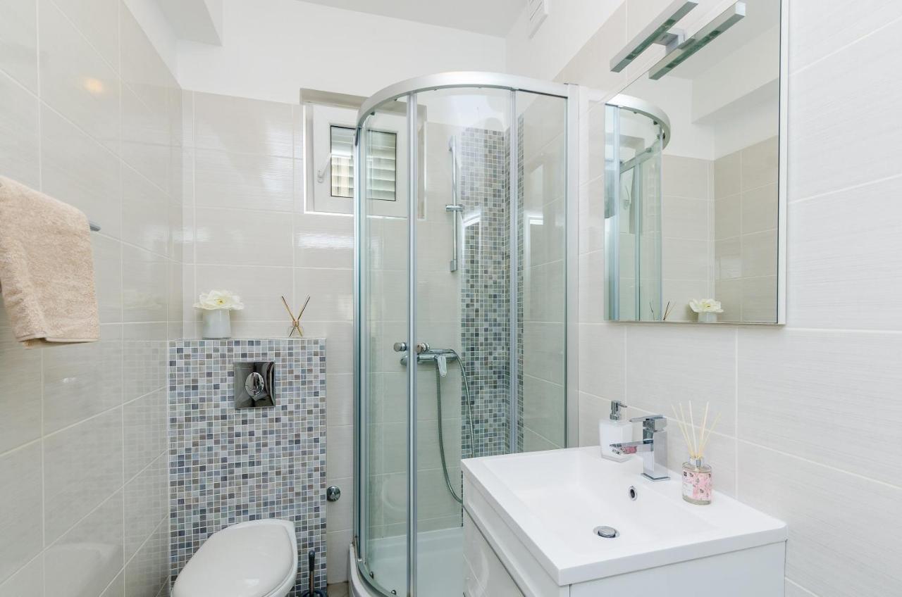 Apartment Lise Mokosica ドゥブロブニク エクステリア 写真